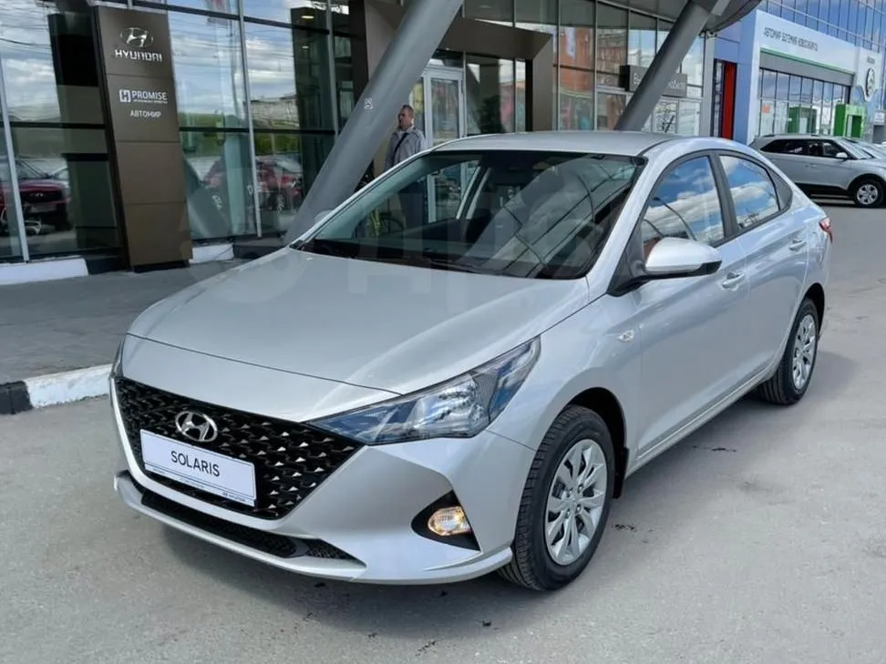 Hyundai Solaris Image 1